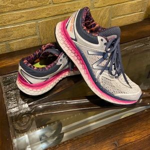 New Balance 8.5- Fresh Foam 1080